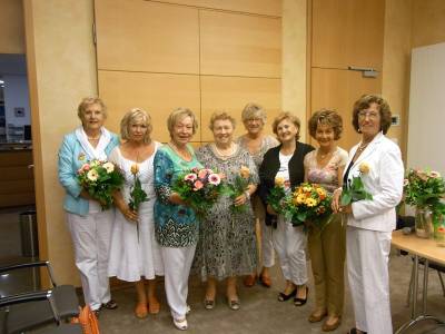 Beisitzerinnen der FU sind jetzt Melitta Cousin-Bonowski, Dr. Hildegard Janke, Ellen Koch, Uschi Ricken, Dieta Unteregge und Jutta Woelm.  -  
v.rechts: D.Unteregge, M.ten Eicken, J.Woelm, U.Ricken, E.Koch, U.Kltzke, M.Cousin-Bonowski, H.Nelles