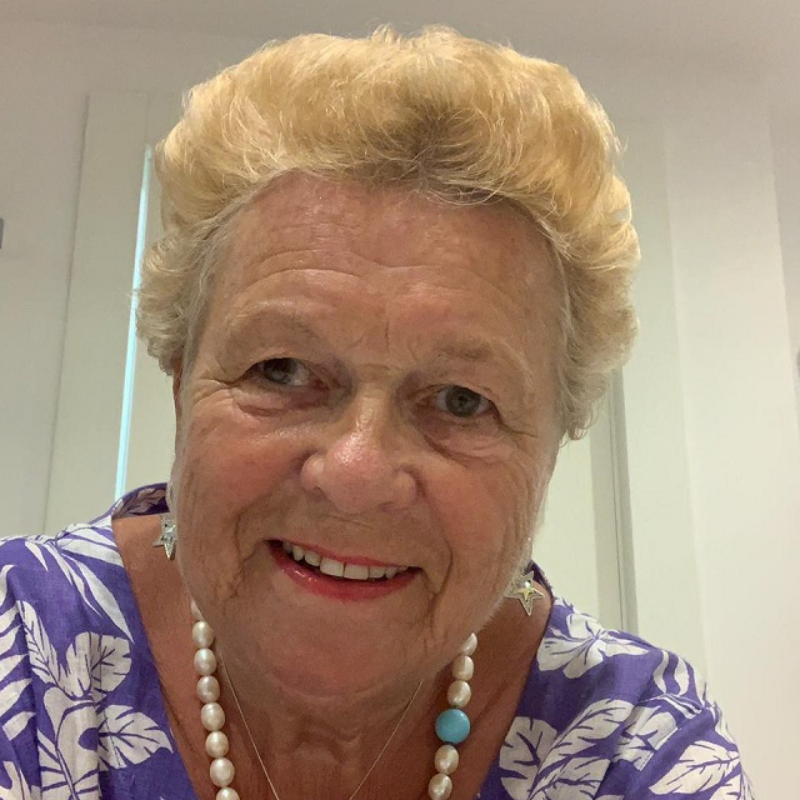  Ellen Koch